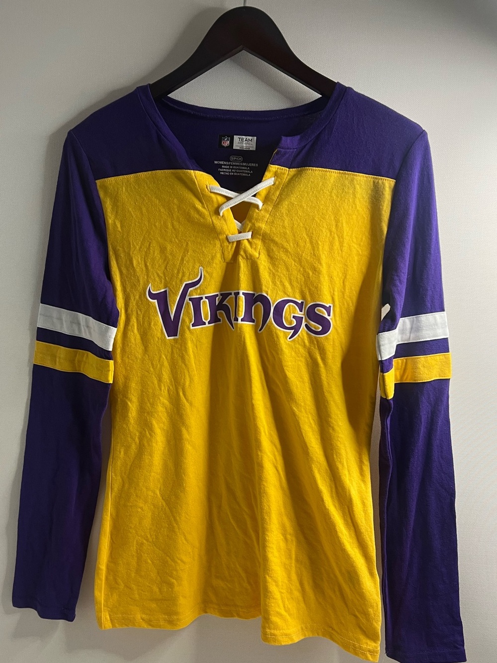 NFL Team Apparel Minnesota Vikings Women’s Lace-Up Color block Top varsity New
